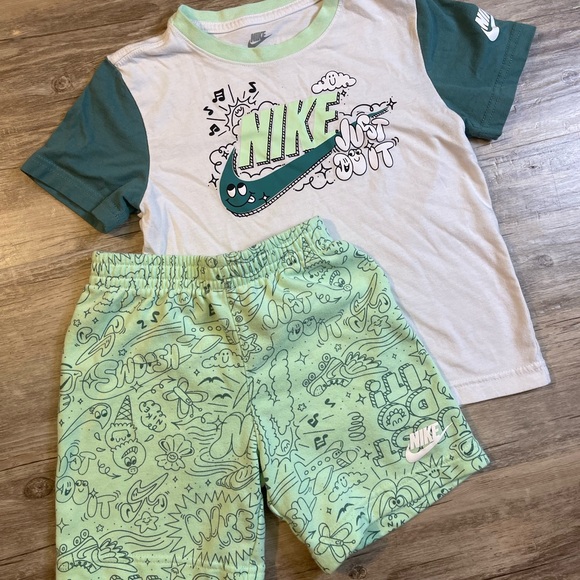 Nike Kids Outfit – T-Shirt & Shorts Set (Size 7) - Picture 14 of 15